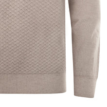 Load image into Gallery viewer, Roll-neck Pullover Waffle Knit FAUSTO Artikelnummer: T1124-227 Farbe: Greige Detail