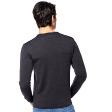 Lade das Bild in den Galerie-Viewer, Essential V-neck Pullover FREDDIE Artikelnummer: T1005-102 Farbe: Anthrazitmelange Rückseite