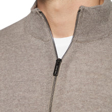 Lade das Bild in den Galerie-Viewer, Essential Full Zip-Strickjacke ALVIN Artikelnummer: T1007-277 Farbe: Greige Detail
