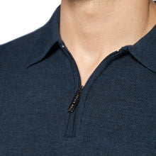 Lade das Bild in den Galerie-Viewer, Quarter-Zip Polopullover SERGIO Artikelnummer: T1041-672 Farbe: Marineblau Detail
