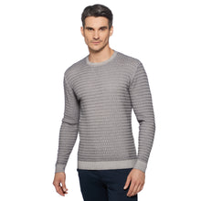 Lade das Bild in den Galerie-Viewer, Crew-neck Grid Knit Vintage Pullover NICHOLAS Artikelnummer: T1069/1-104 Farbe: Graumelange Vorderseite