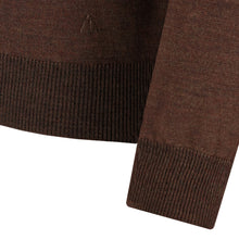 Load image into Gallery viewer, Essential Crew-neck Pullover TOM Artikelnummer: T1000-211 Farbe: Cappuccino/Braun Detail
