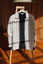 Lade das Bild in den Galerie-Viewer, Knitted Teddy Overshirt GABRIEL
