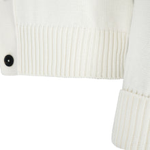 Lade das Bild in den Galerie-Viewer, V-Neck Cardigan PAOLO
